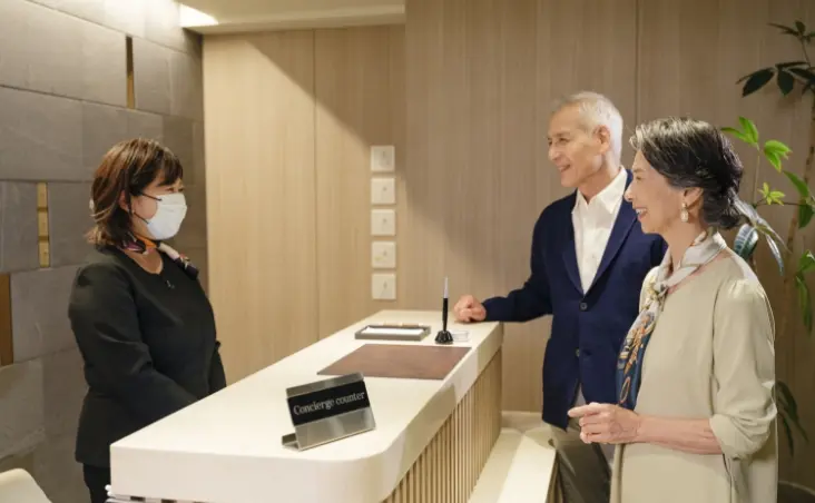 コンシェルジェカウンターの受付