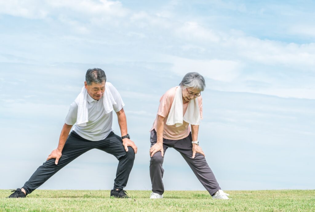 老後の運動、何から始める？シニア向け運動メニューと健康寿命を延ばす秘訣を解説